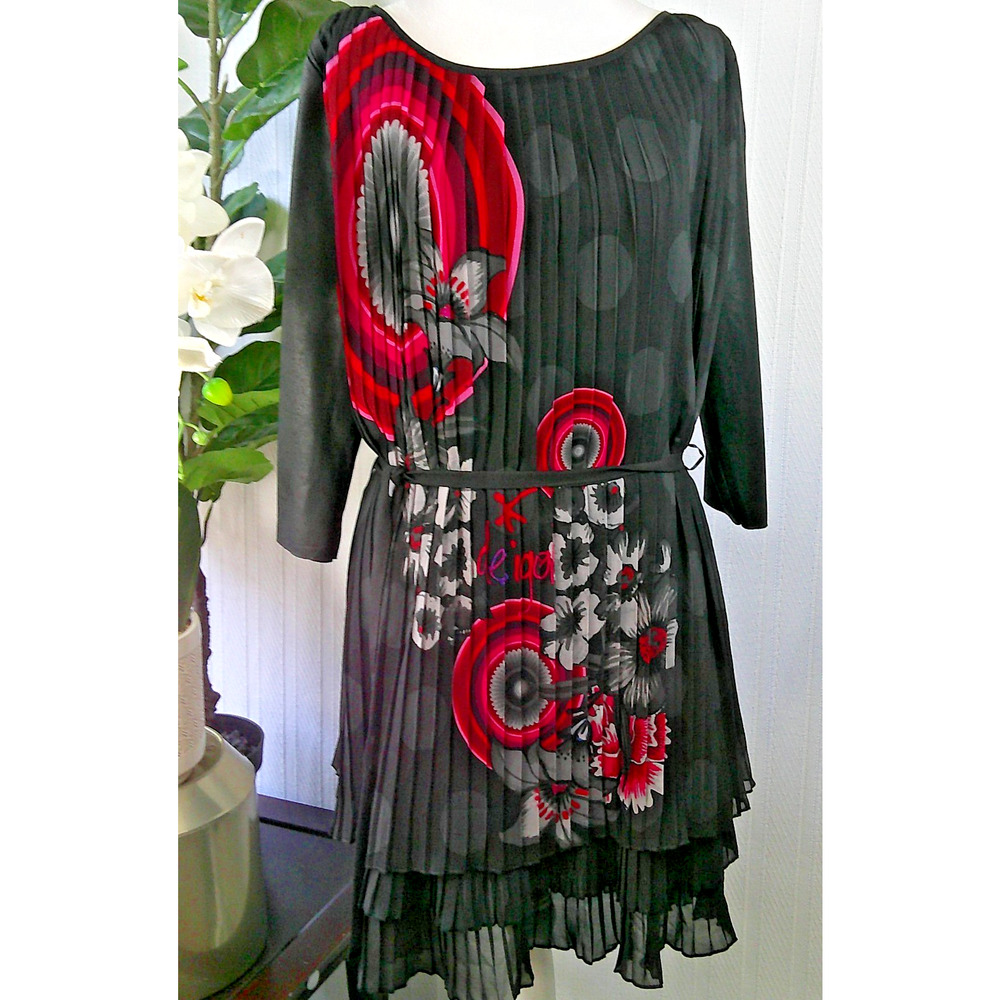 NWT Desigual Black Graphic Print Pleated Dress-Women's 8